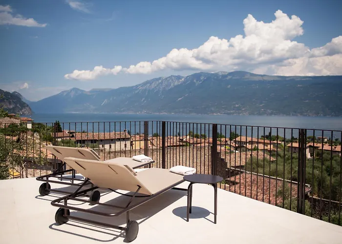 Torre Limonaia Superior Deluxe Appartement Gargnano